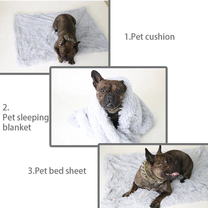 Couverture pour chien utilisée au fond du panier