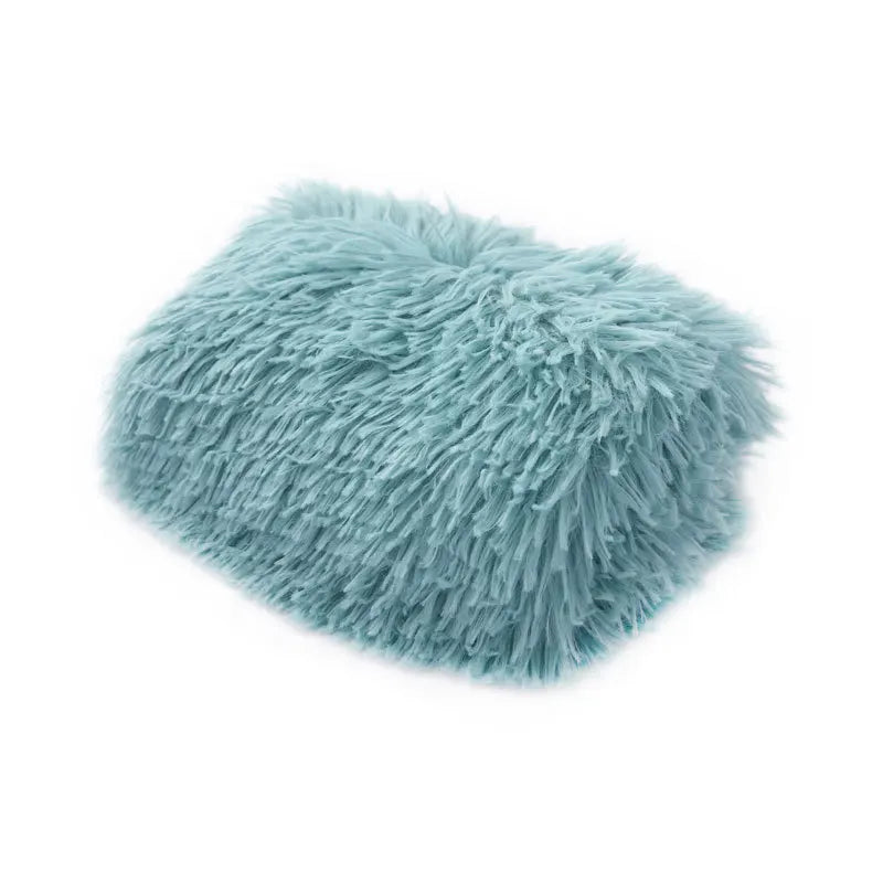 Couverture polaire pour chien protégeant un siège de voiture