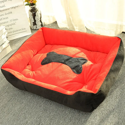 Coloris noir, gris et marron du panier pour chien