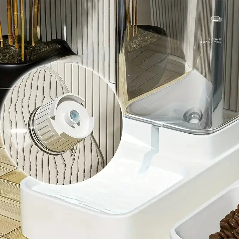 Réservoir transparent du distributeur de croquettes pour chien