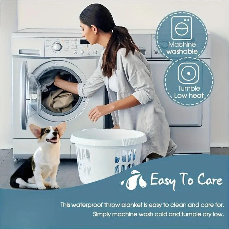 Couverture réversible pour chien posée dans un panier